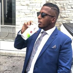 Meet your Posher, Eric